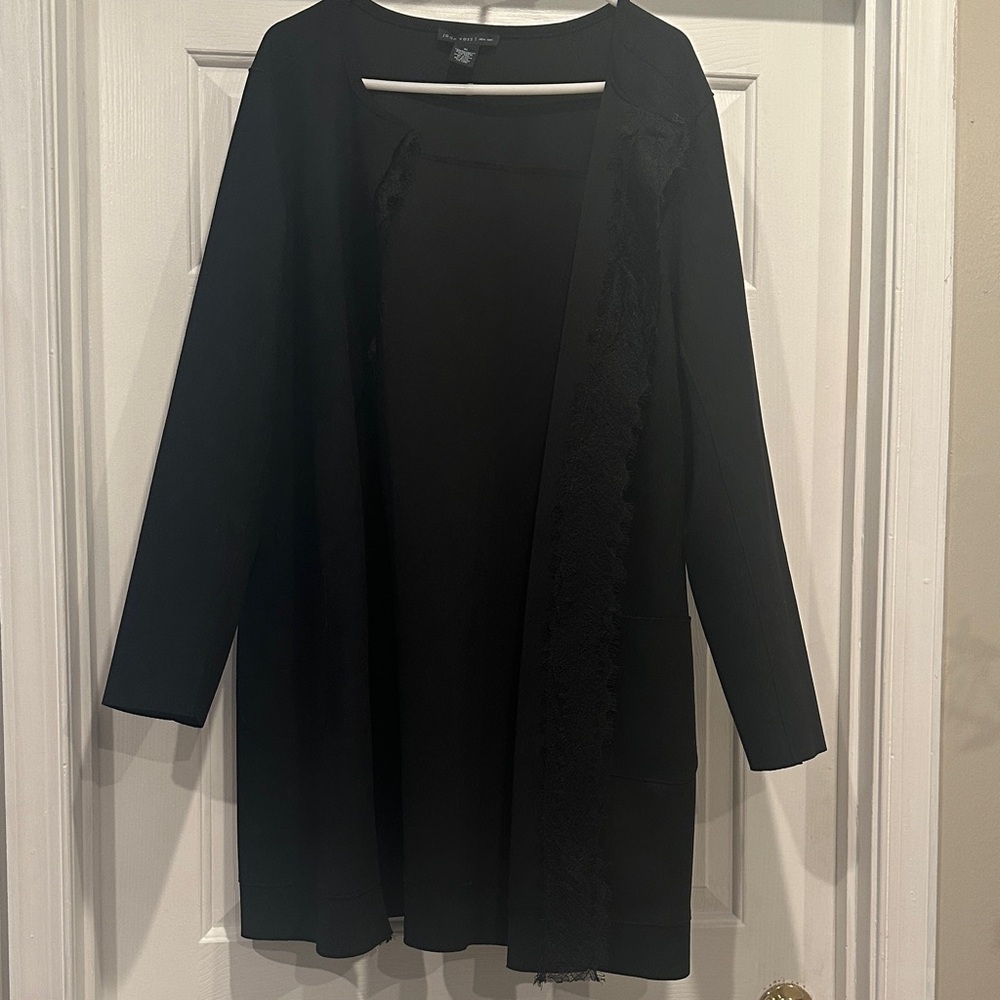 Classy open black coat with lace detail